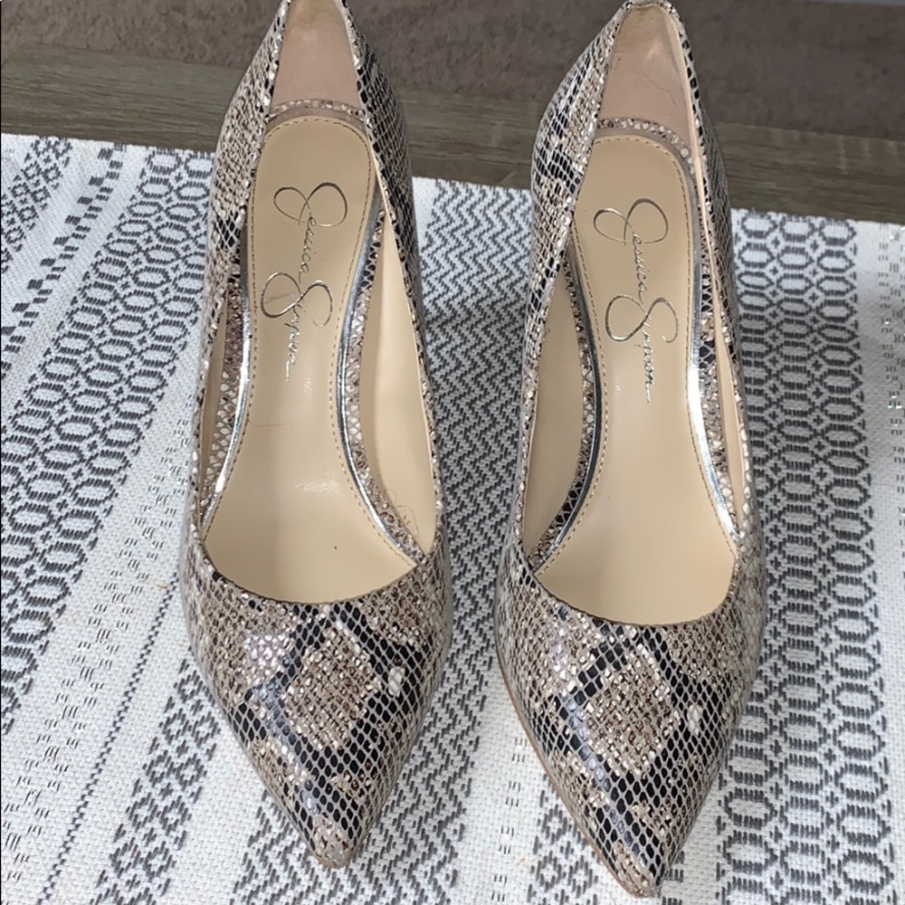 Jessica Simpson Haneah Pump heels snake print